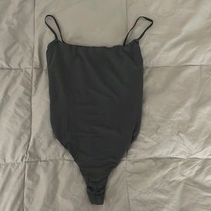 SKIMS FITS EVERYBODY CAMI BODYSUIT